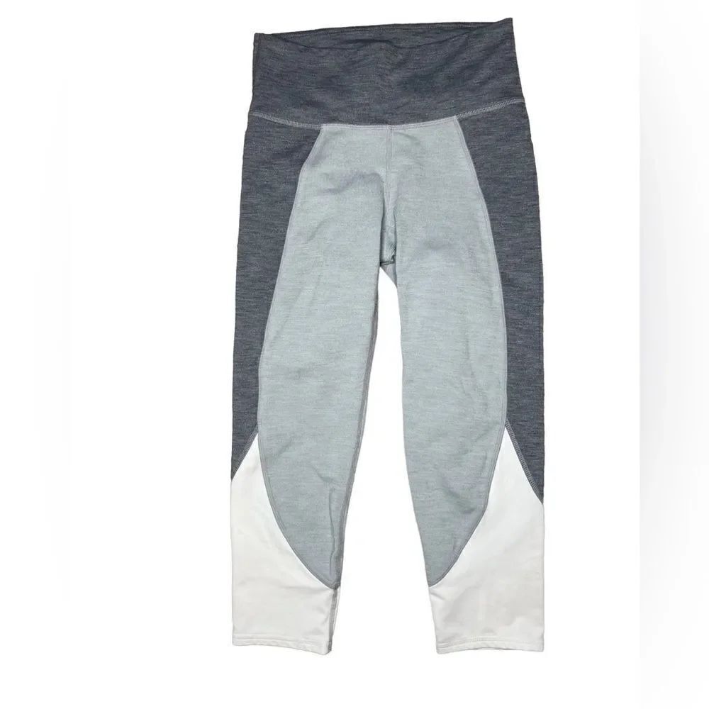 Athleta cropped colorblock leggings size XS
